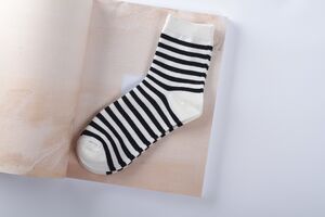 socks-1495920 1920.jpg